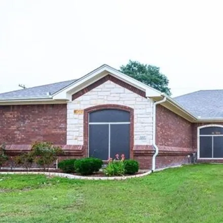 Buy this 4 bed house on 1404 Pima Trail in Harker Heights, Bell County