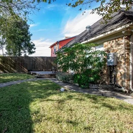 Image 9 - 1992 Wentworth Street, Houston, TX 77004, USA - House for sale