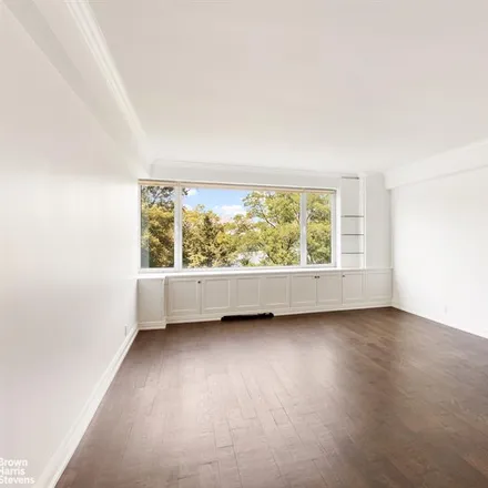 Image 2 - 1056 FIFTH AVENUE 7A in New York - Apartment for sale