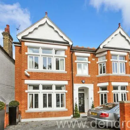 Rent this 6 bed house on 39 Craven Avenue in London, W5 2SY