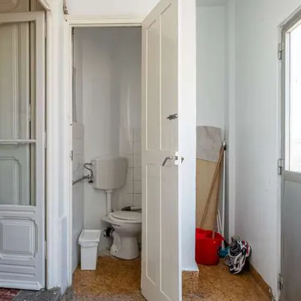 Rent this 6 bed apartment on Rua Visconde de Santarém 20 in 1000-268 Lisbon, Portugal