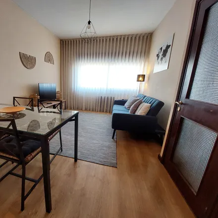 Rent this 2 bed apartment on Edifício Oceanus in OitoEmPonto, Rua de Tânger