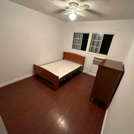 Rent this 1 bed room on 1550 Minerva Avenue in Anaheim, CA 92802