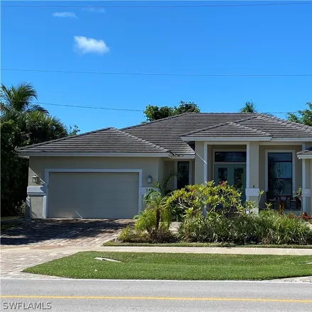 Image 1 - 741 Tigertail Court, Marco Island, FL 34145, USA - House for sale