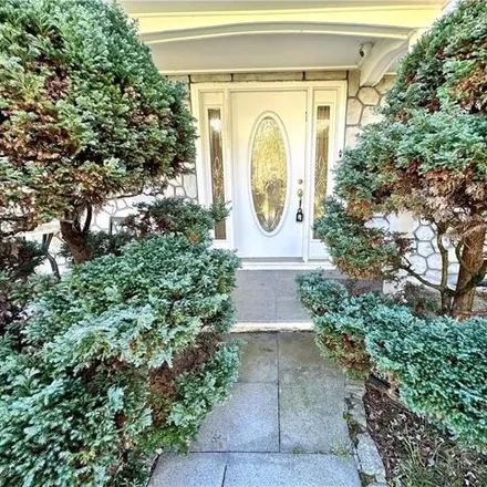 Image 3 - 2 Kathy Lane, Village of Scarsdale, NY 10583, USA - House for sale