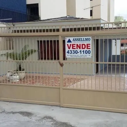 Buy this 3 bed house on Avenida Getúlio Vargas in Baeta Neves, São Bernardo do Campo - SP
