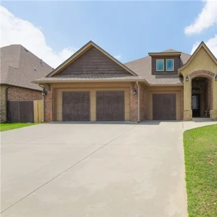 Rent this 4 bed house on 699 Lindsey Lane in Moore, OK 73160