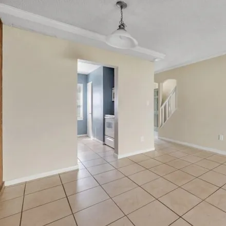 Image 4 - Carnaghi Arts, 2214 Belle Vue Way, Tallahassee, FL 32304, USA - Condo for sale
