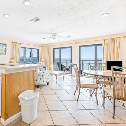 Rent this 3 bed condo on Destin