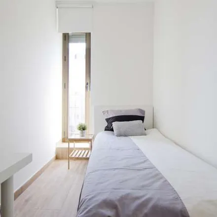 Image 6 - Calle de Francos Rodríguez, 68, 28039 Madrid, Spain - Apartment for rent