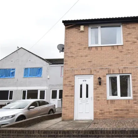 Rent this 2 bed townhouse on unnamed road in Overthorpe, WF12 9EX