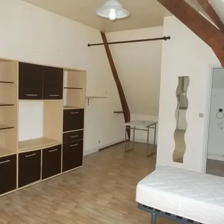 Rent this 1 bed apartment on 9 Rue du Puits - Manchecourt in 45300 Le Malesherbois, France