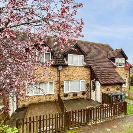 Buy this 1 bed townhouse on 447 Knights Manor Way in Dartford, DA1 5HT