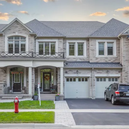 Image 1 - Lady Evelyn Crescent, Brampton, ON L6Y 6B1, Canada - Townhouse for sale