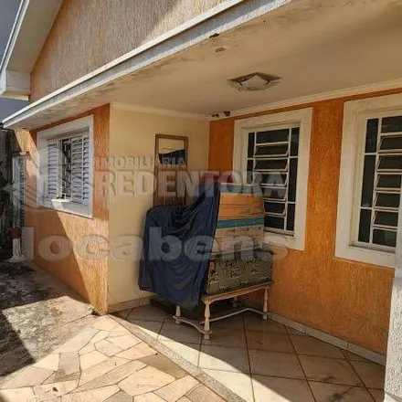 Buy this 3 bed house on Rua Capitão José Maria in Vila Sinibaldi, São José do Rio Preto - SP