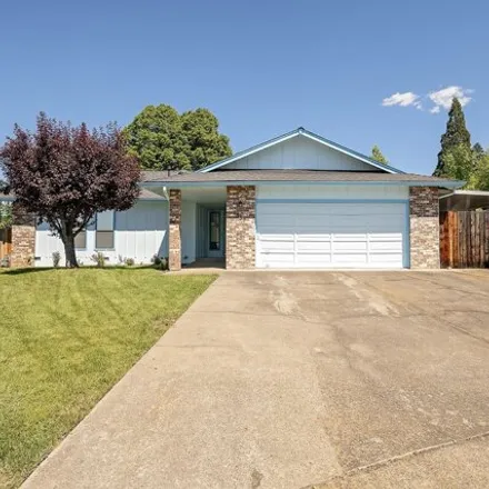 Buy this 3 bed house on 2398 Ridge Way in Medford, OR 97504