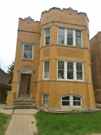Rent this 2 bed condo on 5057 West Newport Avenue in Chicago, IL 60641