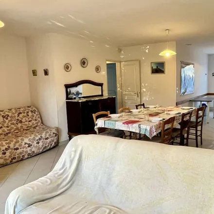 Rent this 2 bed house on 66700 Argelès-sur-Mer