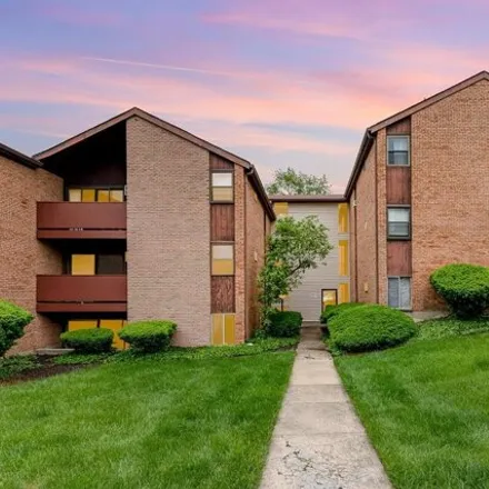 Buy this 1 bed condo on 4684 Chalet Drive in Saint Bernard, OH 45217