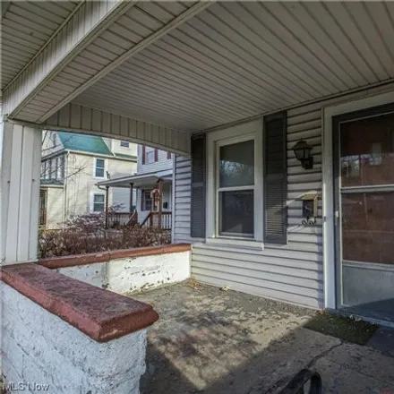 Image 4 - 189 Oakwood Street, New Portage, Barberton, OH 44203, USA - House for sale