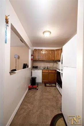 Image 4 - 1200 East 53rd Street, New York, NY 11234, USA - Apartment for sale