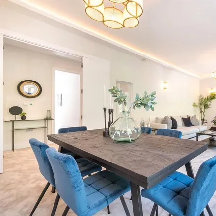 Rent this 3 bed apartment on 6 Hyde Park Crescent in London, W2 2QB