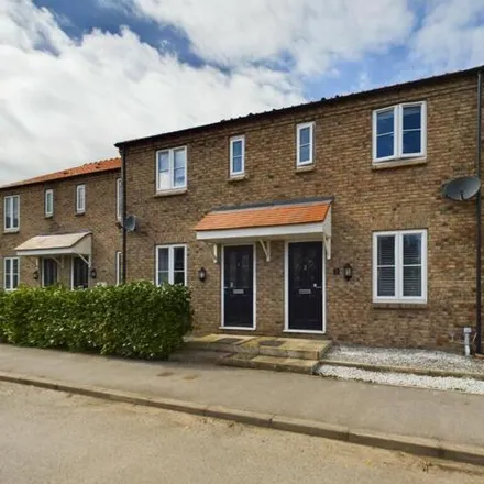 Buy this 3 bed townhouse on South Street in Middleton on the Wolds, YO25 9ZH