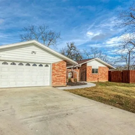 Buy this 3 bed house on 2 Sherwood Drive in Richwood, Brazoria County