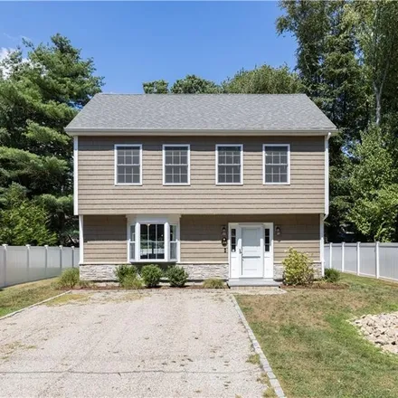 Buy this 2 bed house on 104 Steamboat Street in Jamestown, RI 02835