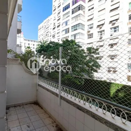 Buy this 3 bed apartment on Solar Visconde de Figueiredo in Rua Senador Vergueiro 154, Flamengo