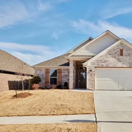 Buy this 3 bed house on 12th Avenue Northwest in Norman, OK 73069