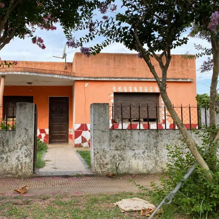 Buy this 2 bed house on Juan Milton in Cuatro Vientos, 1664 Trujui