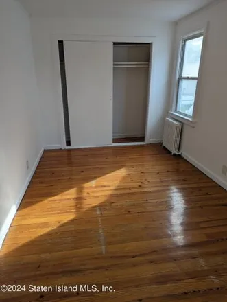 Image 5 - 15 Fletcher St, New York, 10305 - Apartment for rent