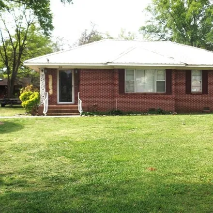 Buy this 2 bed house on Pickens Street in Dumas, AR 71639