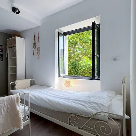 Rent this 2 bed apartment on 30500 Saint-Denis