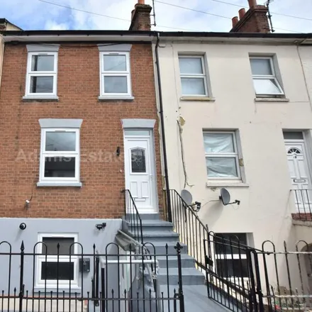 Rent this 1 bed apartment on 30 Battle Street in Reading, RG1 7NU