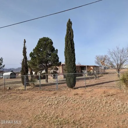 Image 7 - 411 Amparo Road, Chaparral, NM 88081, USA - House for sale