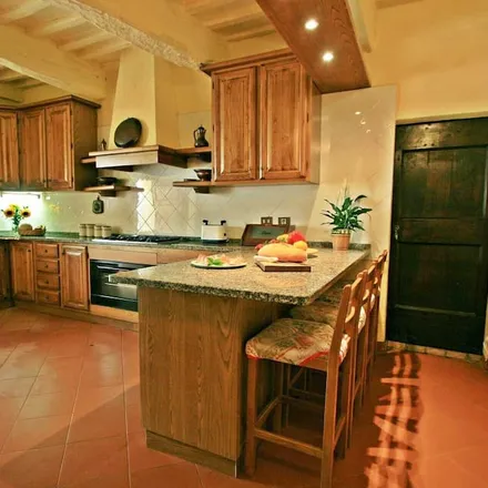 Image 5 - Montalcinello, Siena, Italy - House for rent