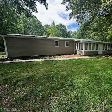 Buy this studio apartment on 872 Briggs Road in Davidson County, NC 27292