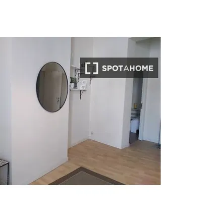 Rent this studio apartment on Rue de la Paix - Vredestraat 4 in 1050 Ixelles - Elsene, Belgium