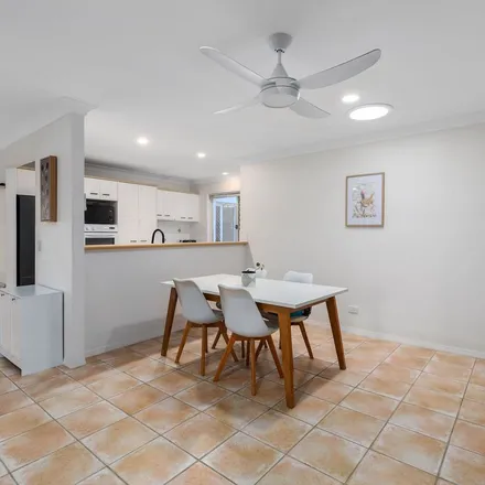Image 6 - Tarrabool Drive, Elanora QLD 4221, Australia - Apartment for rent