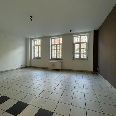 Rent this 1 bed apartment on Diksmuidestraat 7 in 8900 Ypres, Belgium