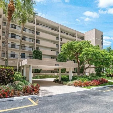 Buy this 2 bed condo on Queens Gate in Boca Del Mar, Palm Beach County