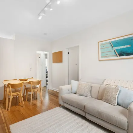 Image 9 - Cardigan Street, St Kilda East VIC 3183, Australia - Apartment for rent
