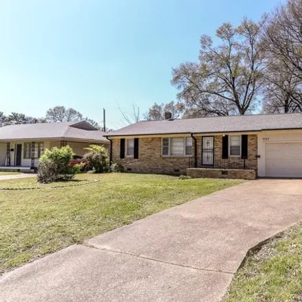 Image 1 - 1787 Dearing Road, Memphis, TN 38117, USA - House for sale
