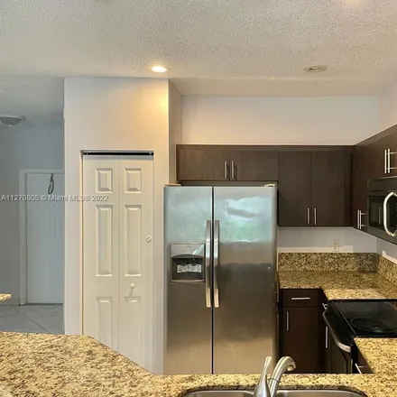 Image 3 - 12115 Southwest 5th Court, Pembroke Pines, FL 33025, USA - Townhouse for rent