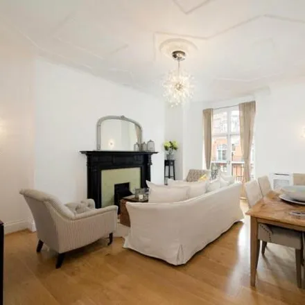 Rent this 3 bed room on Portman Mansions in Porter Street, London