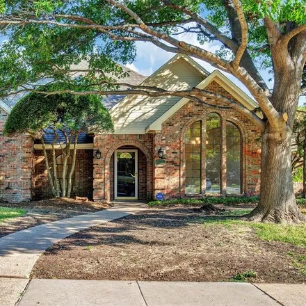 Buy this 4 bed house on 3801 Appomattox Circle in Plano, TX 75023