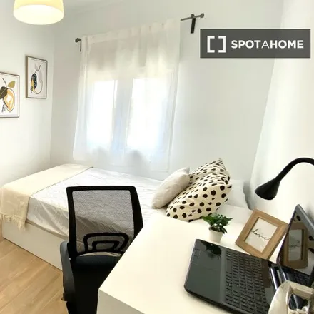 Rent this 4 bed room on El Parque in Plaza Jiménez Díaz, 28903 Getafe