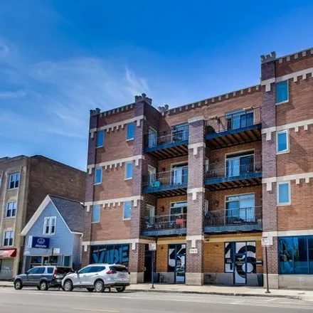 Buy this 3 bed condo on 3240-3242 North Elston Avenue in Chicago, IL 60618